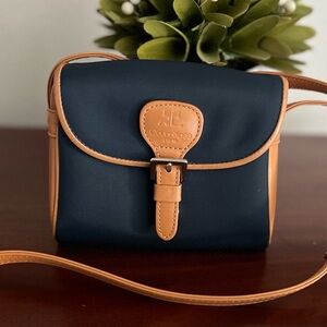 Courrēges Paris Crossbody includes dust bag-EUC Authentic